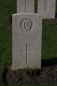 Lijssenthoek Military Cemetery - Woodley, D H