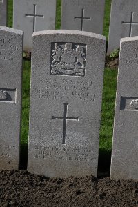 Lijssenthoek Military Cemetery - Woodman, Reginald