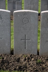 Lijssenthoek Military Cemetery - Woolley, Fredrick Charles