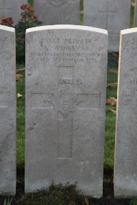 Lijssenthoek Military Cemetery - Woolver, A