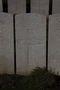 Lijssenthoek Military Cemetery - Wren, Alfred John