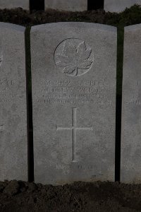 Lijssenthoek Military Cemetery - Wright, Andrew