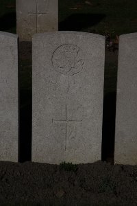 Lijssenthoek Military Cemetery - Wright, G E