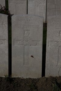 Lijssenthoek Military Cemetery - Wylie, T