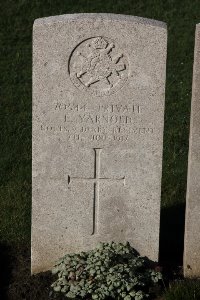 Lijssenthoek Military Cemetery - Yarnold, E