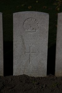 Lijssenthoek Military Cemetery - York, Frederick James
