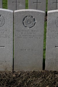 Lijssenthoek Military Cemetery - Young, B J