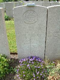 Lijssenthoek Military Cemetery - Yowles, G