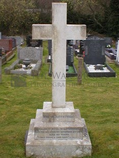 LLANGEFNI CEMETERY - PHIBBS, WILLIAM GRIFFITH BAYNES