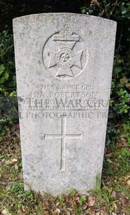 SOUTHAMPTON OLD CEMETERY - ROBERTSON, H A