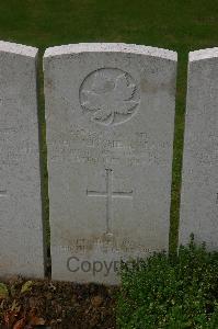 Dury Mill British Cemetery - Adams, John Mitchell