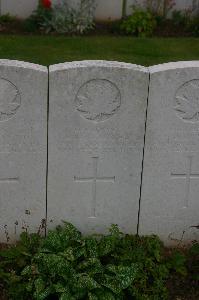Dury Mill British Cemetery - Alkenbrack, I B