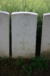 Dury Mill British Cemetery - Cox, G