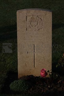 RUE-DES-BERCEAUX MILITARY CEMETERY, RICHEBOURG-L'AVOUE - AMOS, H J