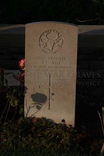 RUE-DES-BERCEAUX MILITARY CEMETERY, RICHEBOURG-L'AVOUE - ASH, THOMAS GEORGE