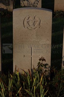 RUE-DES-BERCEAUX MILITARY CEMETERY, RICHEBOURG-L'AVOUE - ATKINS, C G