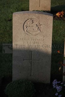 RUE-DES-BERCEAUX MILITARY CEMETERY, RICHEBOURG-L'AVOUE - BAINES, T J