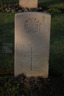 RUE-DES-BERCEAUX MILITARY CEMETERY, RICHEBOURG-L'AVOUE - BLAGG, J