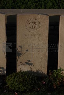RUE-DES-BERCEAUX MILITARY CEMETERY, RICHEBOURG-L'AVOUE - CAMPBELL, G