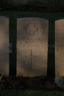 RUE-DES-BERCEAUX MILITARY CEMETERY, RICHEBOURG-L'AVOUE - GRIFFIN, ROBERT