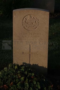 RUE-DES-BERCEAUX MILITARY CEMETERY, RICHEBOURG-L'AVOUE - HAINES, A S