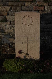 RUE-DES-BERCEAUX MILITARY CEMETERY, RICHEBOURG-L'AVOUE - KILDUFF, P