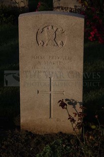 RUE-DES-BERCEAUX MILITARY CEMETERY, RICHEBOURG-L'AVOUE - MARTIN, ABRAM