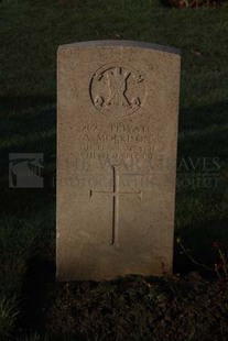 RUE-DES-BERCEAUX MILITARY CEMETERY, RICHEBOURG-L'AVOUE - MORRISON, A