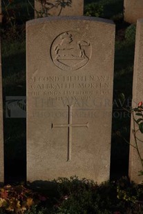 RUE-DES-BERCEAUX MILITARY CEMETERY, RICHEBOURG-L'AVOUE - MORTEN, GALBRAITH
