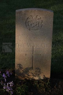 RUE-DES-BERCEAUX MILITARY CEMETERY, RICHEBOURG-L'AVOUE - MORTON, JOHN