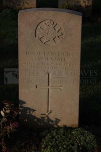 RUE-DES-BERCEAUX MILITARY CEMETERY, RICHEBOURG-L'AVOUE - WAGSTAFF, F