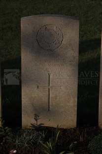 RUE-DES-BERCEAUX MILITARY CEMETERY, RICHEBOURG-L'AVOUE - WILDING, ANTHONY FREDERICK