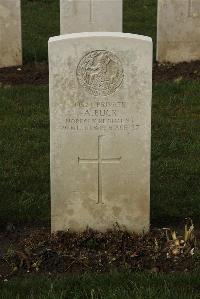 Delville Wood Cemetery Longueval - Buck, A