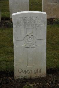 Delville Wood Cemetery Longueval - Lowe, F