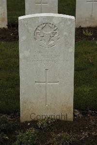 Delville Wood Cemetery Longueval - Magan, D