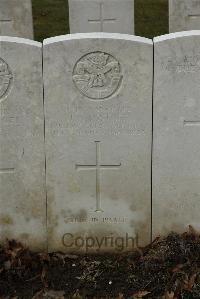 Delville Wood Cemetery Longueval - Wagstaff, J