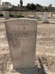 BAGHDAD (NORTH GATE) WAR CEMETERY - COMMESKY, J W