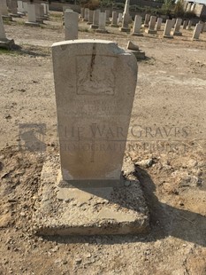 BAGHDAD (NORTH GATE) WAR CEMETERY - LOFTUS, W