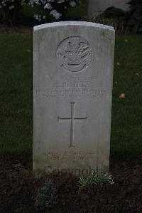 Hermies British Cemetery - Bailey, C