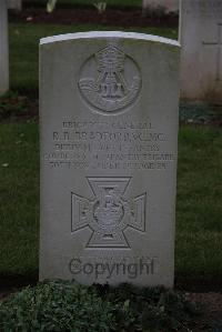 Hermies British Cemetery - Bradford, Roland Boys