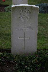 Hermies British Cemetery - Holmes, E