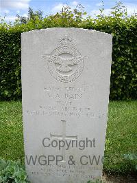 Le Grand-Luce War Cemetery - Bain, Victor Albert