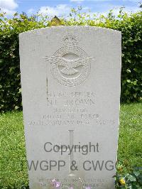 Le Grand-Luce War Cemetery - Brown, Norman Leslie