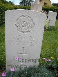 Le Grand-Luce War Cemetery - Franks, William Raymond