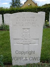 Le Grand-Luce War Cemetery - Sheppard, Albert John