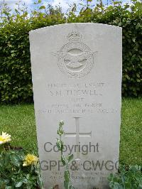 Le Grand-Luce War Cemetery - Tugwell, Stephen Maurice