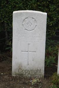 Les Baraques Military Cemetery Sangatte - Alexander, D A