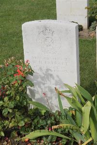 Les Baraques Military Cemetery Sangatte - Barratt, William Henry