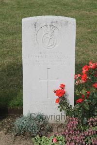 Les Baraques Military Cemetery Sangatte - Bassett, Frederick Alfred
