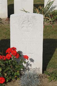 Les Baraques Military Cemetery Sangatte - Blizzard, George